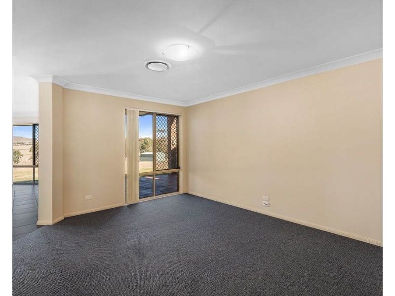 26 Windermere Drive, Hodgson Vale QLD 4352