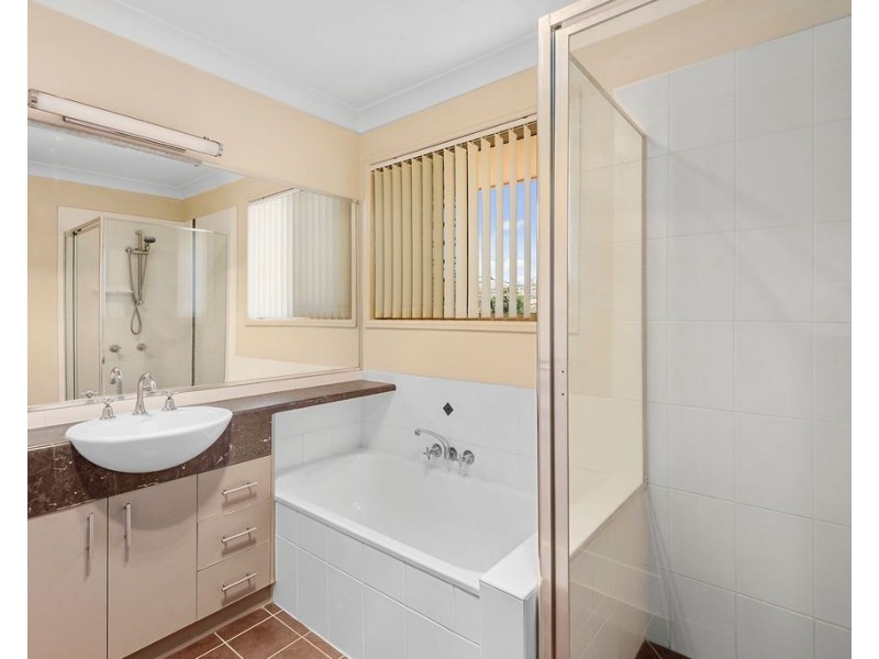 26 Windermere Drive, Hodgson Vale QLD 4352