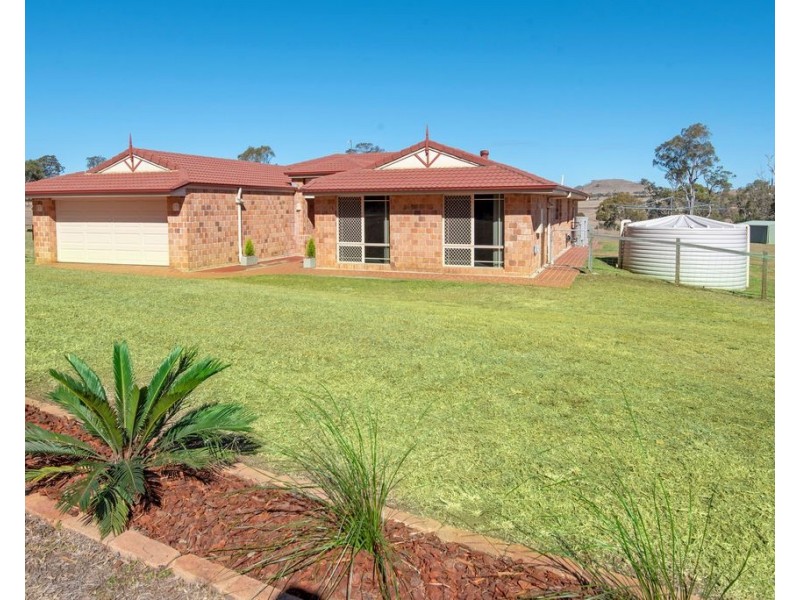 26 Windermere Drive, Hodgson Vale QLD 4352