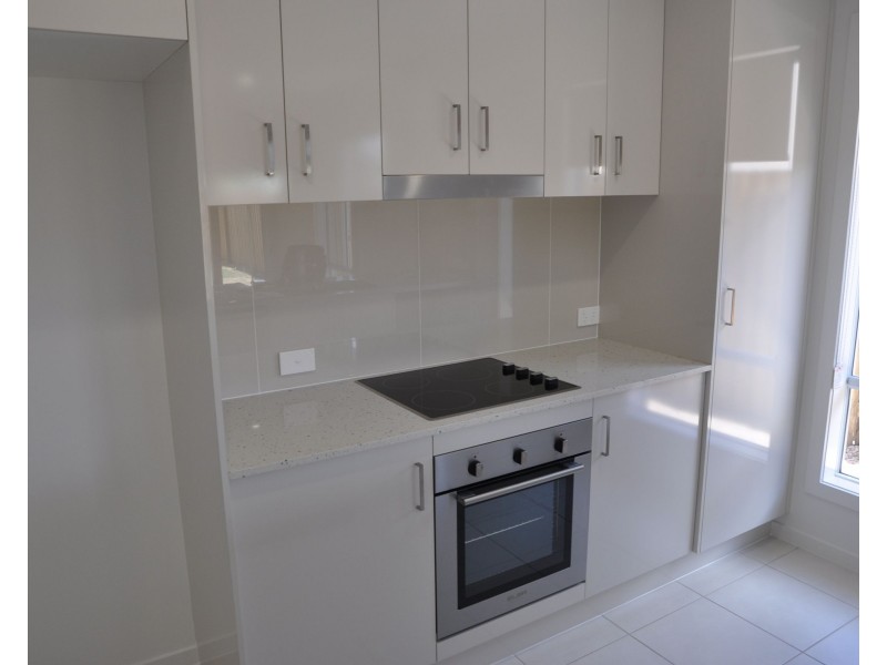 14 McInnes Crescent, Glenvale QLD 4350