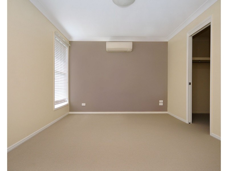 296 Ramsay Street, Middle Ridge QLD 4350