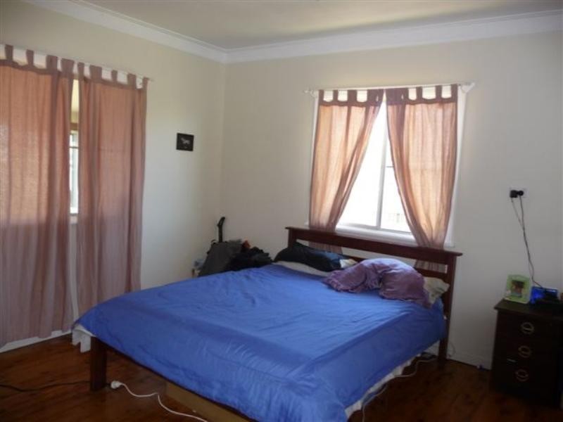 5 Blackwood Street, Harristown QLD 4350