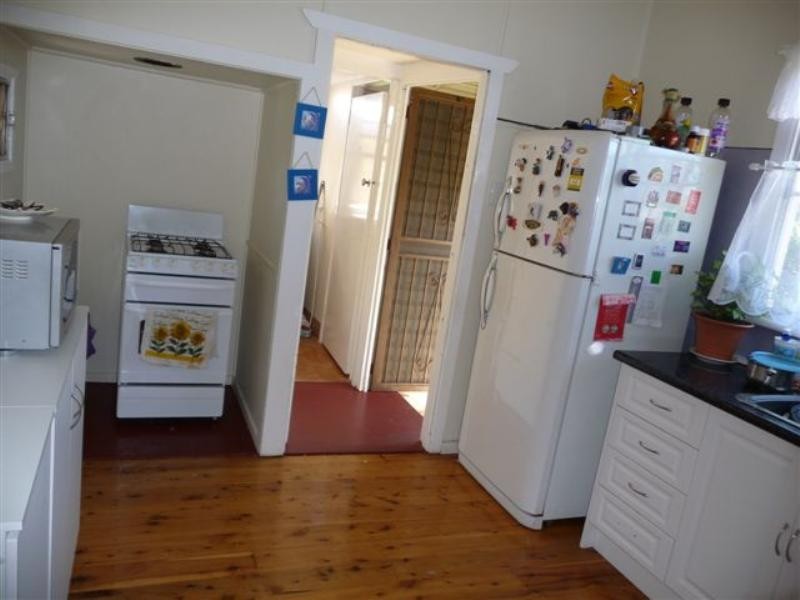 5 Blackwood Street, Harristown QLD 4350