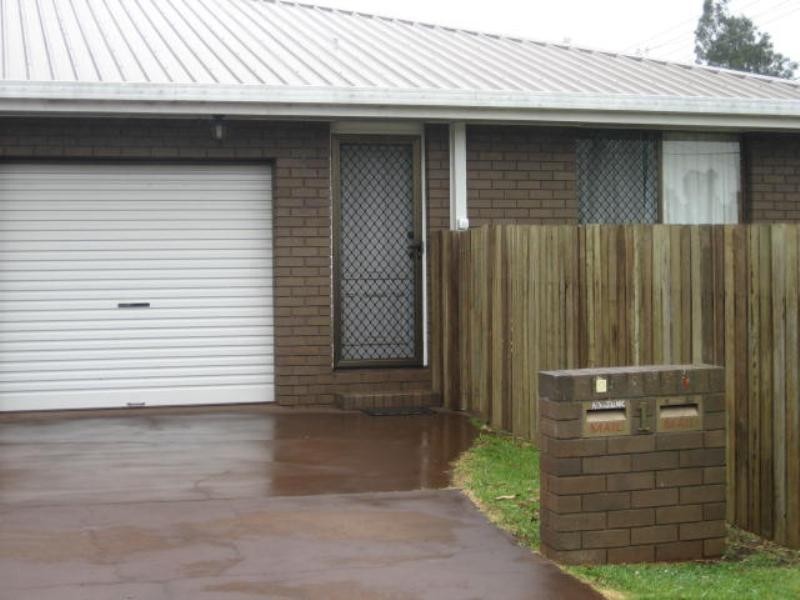 1/1 Oxford Court, Darling Heights QLD 4350