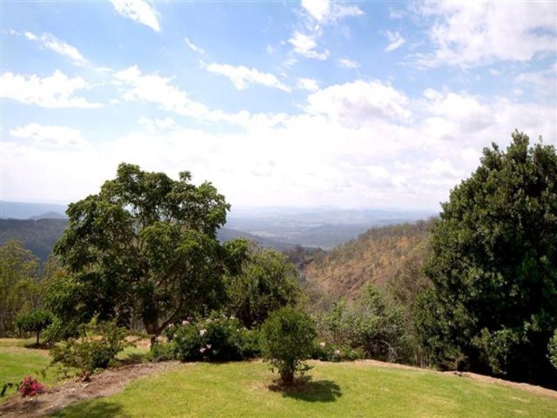 7 Murphys Creek Road, Blue Mountain Heights, Toowoomba QLD 4350