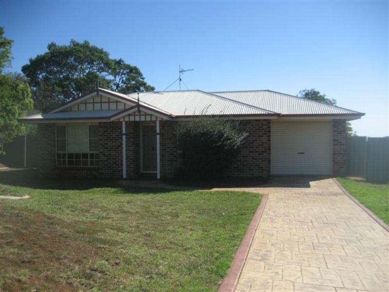 11 Brock Court, Darling Heights QLD 4350