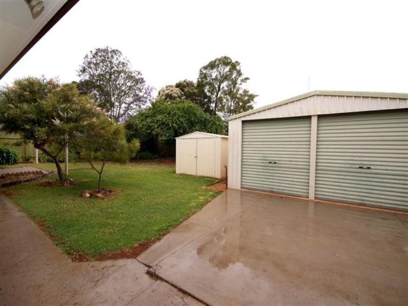 22 Hibiscus Drive, Centenary Heights QLD 4350
