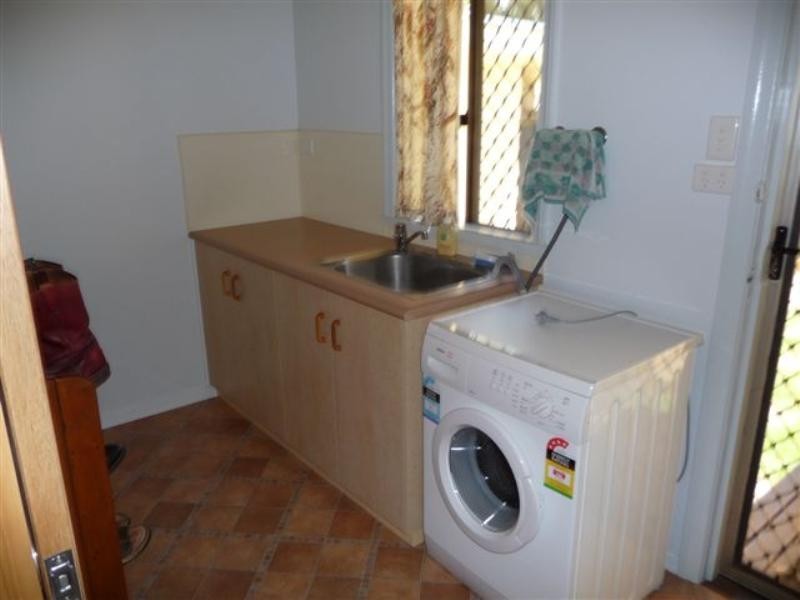 24 Lydwin Crescent, East Toowoomba QLD 4350