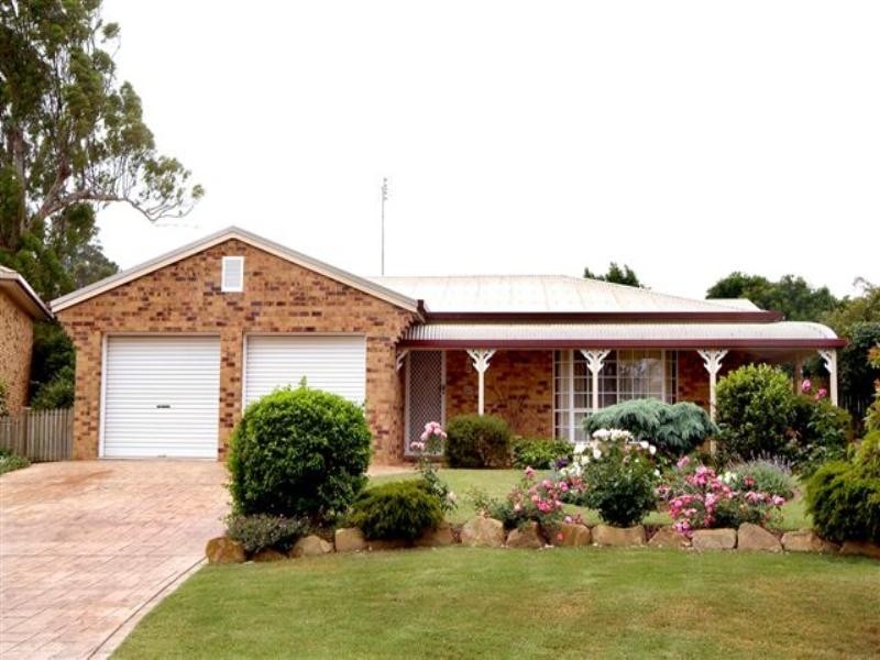 2 Radiata Court, Darling Heights QLD 4350