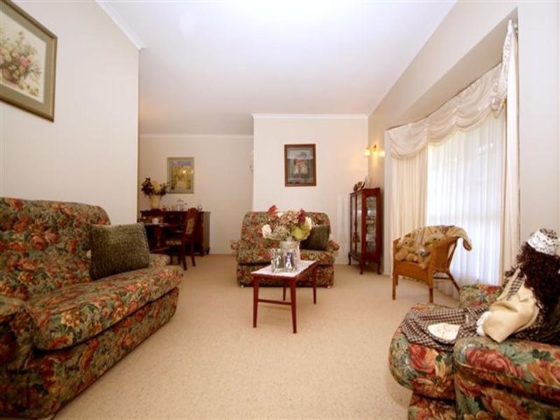 2 Radiata Court, Darling Heights QLD 4350