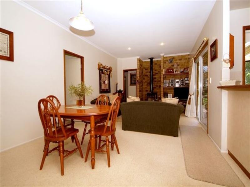 2 Radiata Court, Darling Heights QLD 4350