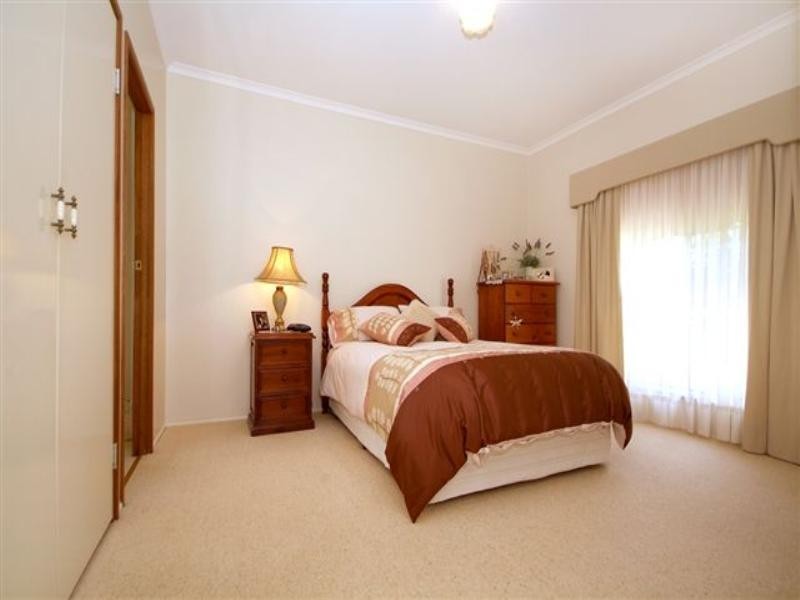 2 Radiata Court, Darling Heights QLD 4350