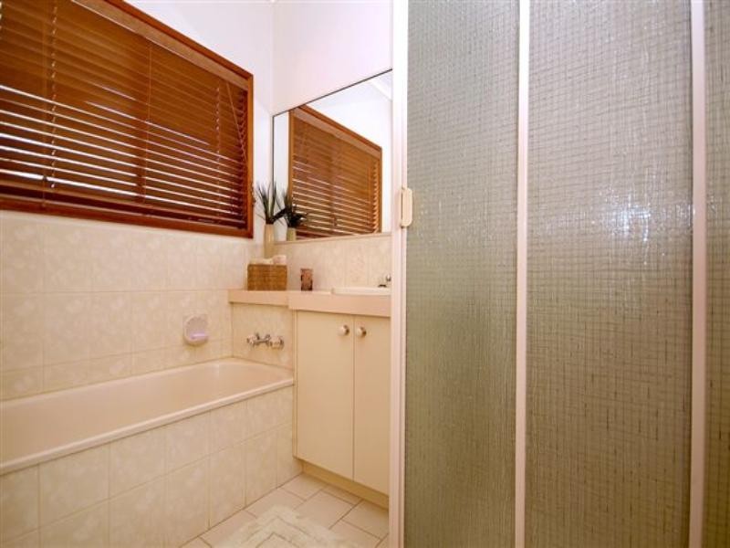 2 Radiata Court, Darling Heights QLD 4350