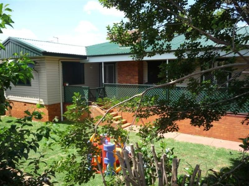 12 James Street, Rangeville QLD 4350