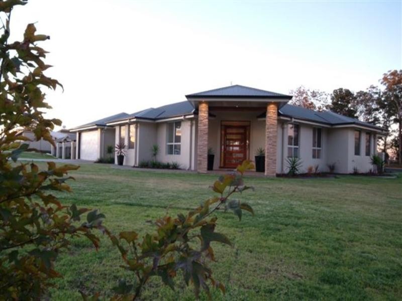 36 Rogers Drive, Highfields QLD 4352