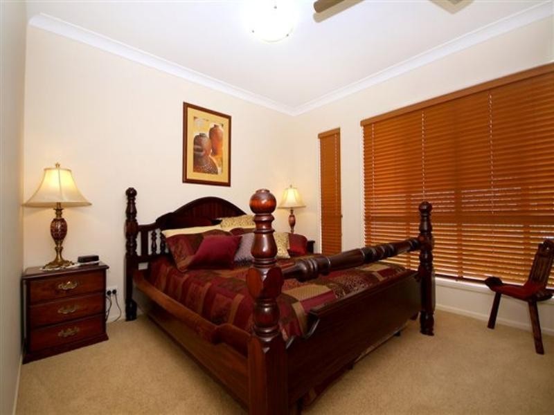 7 Nioka Drive, Highfields QLD 4352