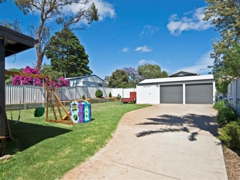 3 Schloss Street, Centenary Heights QLD 4350