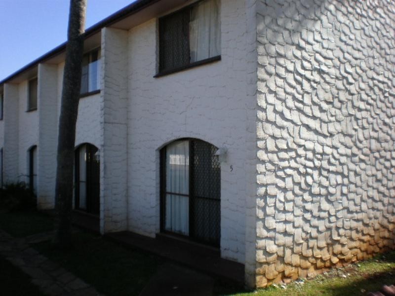 5/203 Campbell Street, Newtown QLD 4350