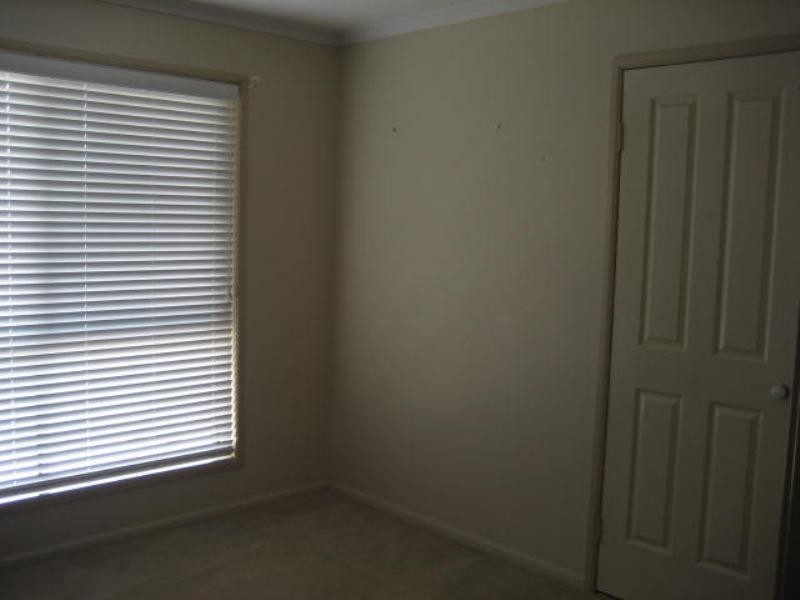 4 Hanna Court, Westbrook QLD 4350