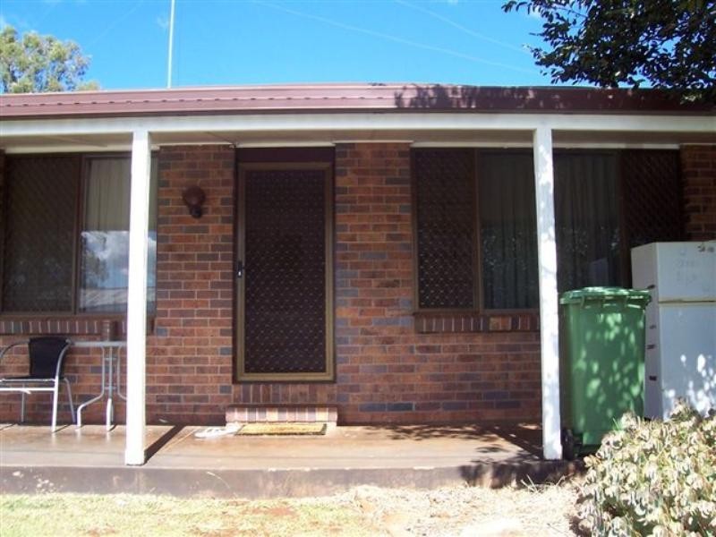 1/274 Hume Street, South Toowoomba QLD 4350