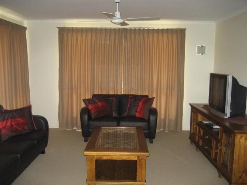 2 Pelican Drive/56 Aberdeen Street, Rangeville QLD 4350