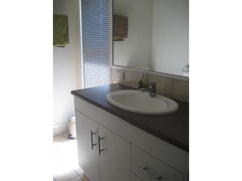 2 Pelican Drive/56 Aberdeen Street, Rangeville QLD 4350