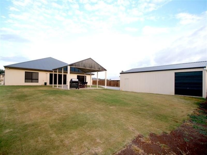 44 Holly Avenue, Highfields QLD 4352