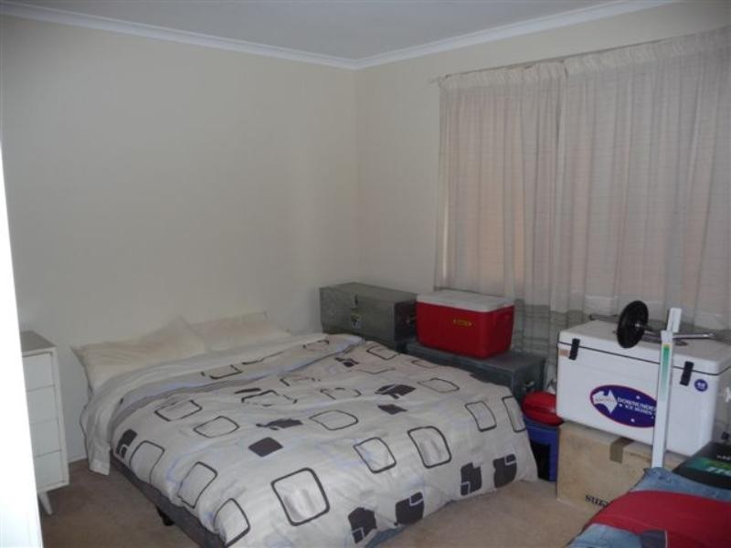 8a Traminer Drive, Wilsonton QLD 4350