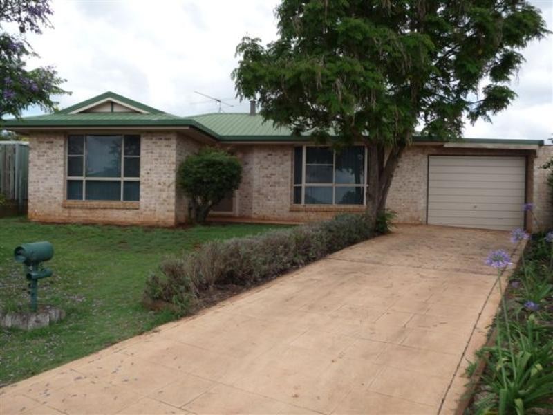 2 Todwana Court, Glenvale QLD 4350