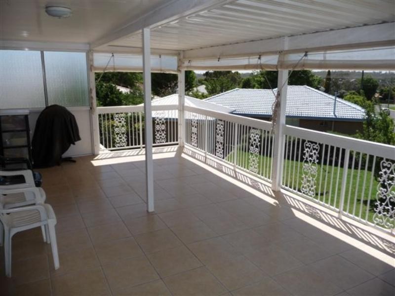 7 Bagot Street, Centenary Heights QLD 4350