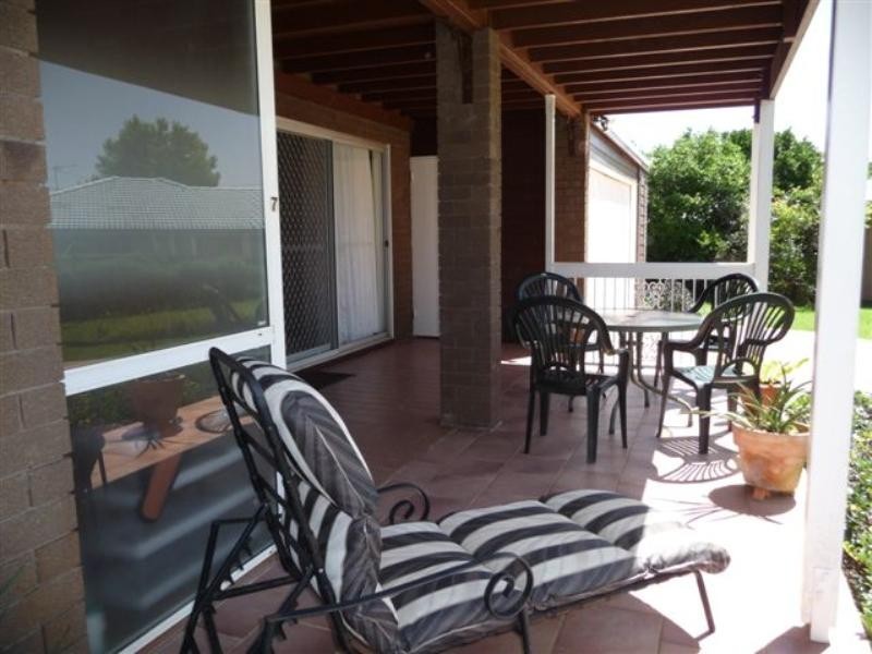 7 Bagot Street, Centenary Heights QLD 4350