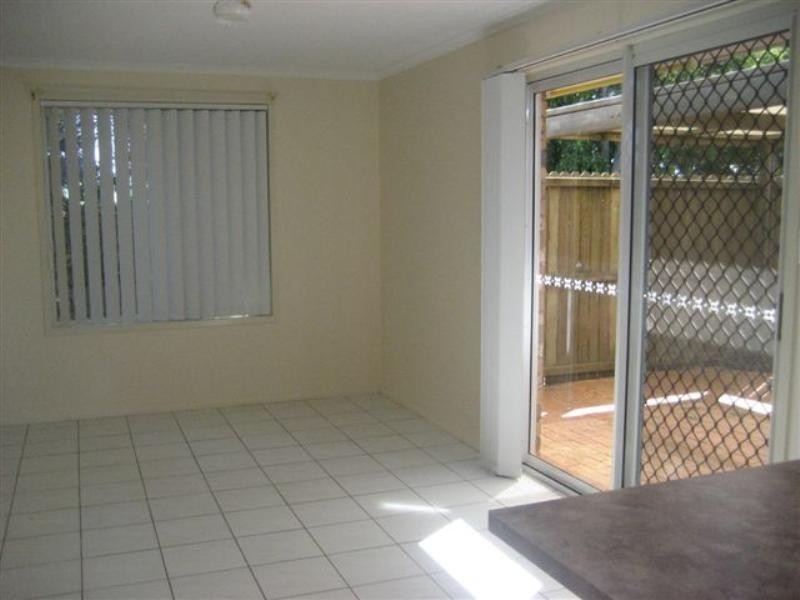 27 Gainsborough Drive, Glenvale QLD 4350