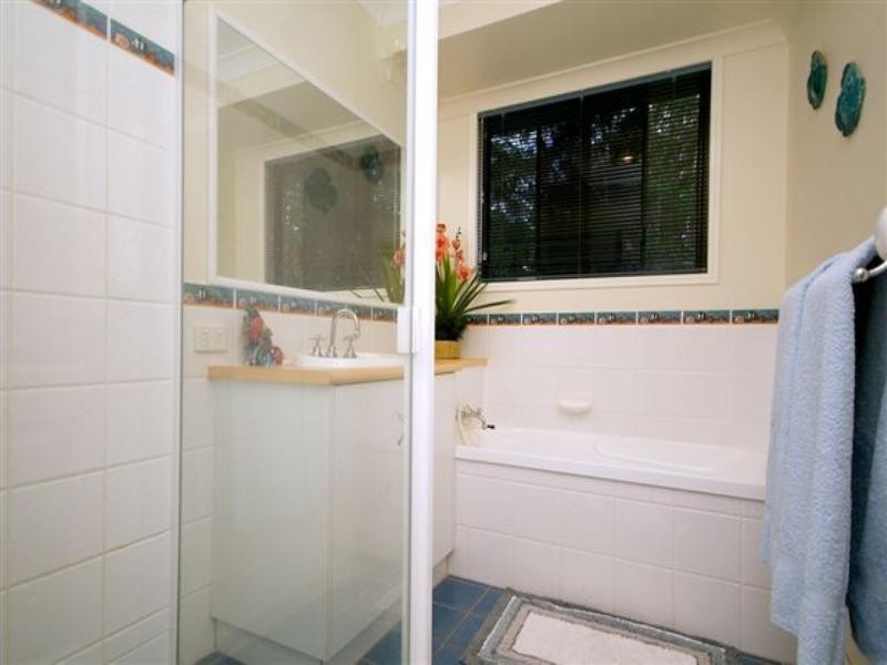 1 Leanne Court, Highfields QLD 4352