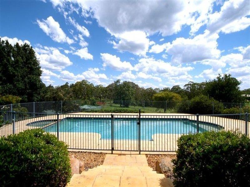 156 Nelson Street, Kearneys Spring QLD 4350