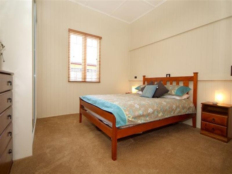 2 Louisa Street, South Toowoomba QLD 4350