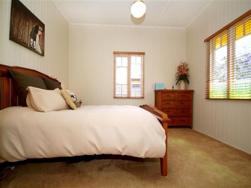 2 Louisa Street, South Toowoomba QLD 4350