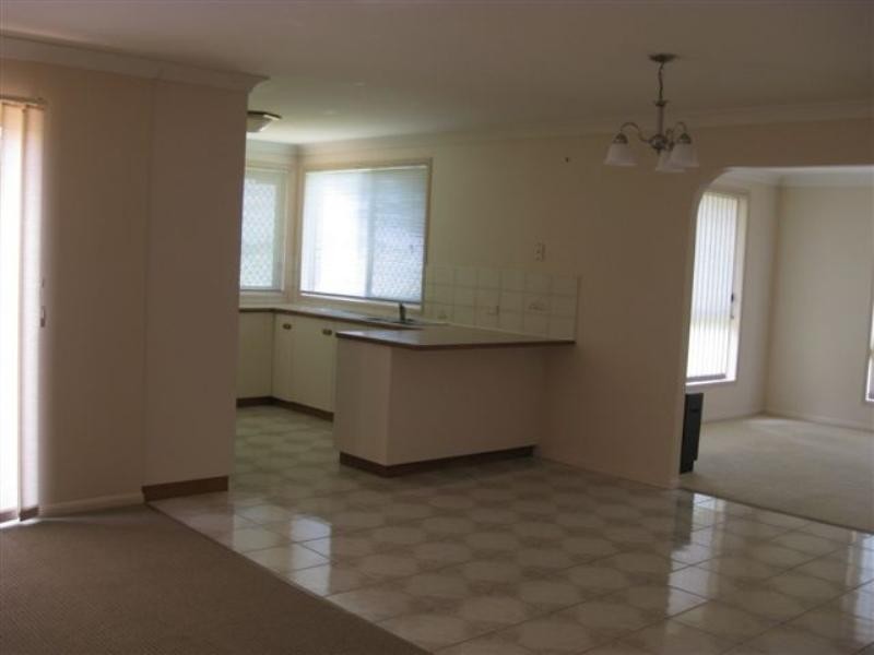 17 Dalzell Crescent, Darling Heights QLD 4350