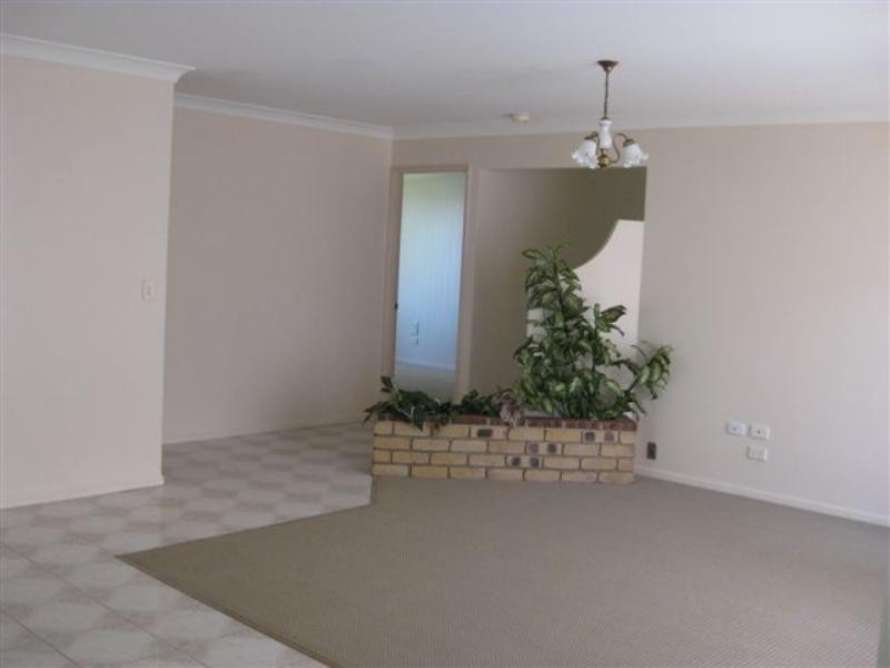 17 Dalzell Crescent, Darling Heights QLD 4350