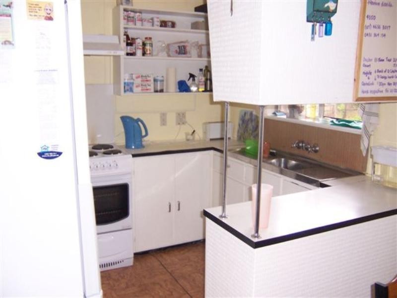 6 Skoien Street, Harristown QLD 4350