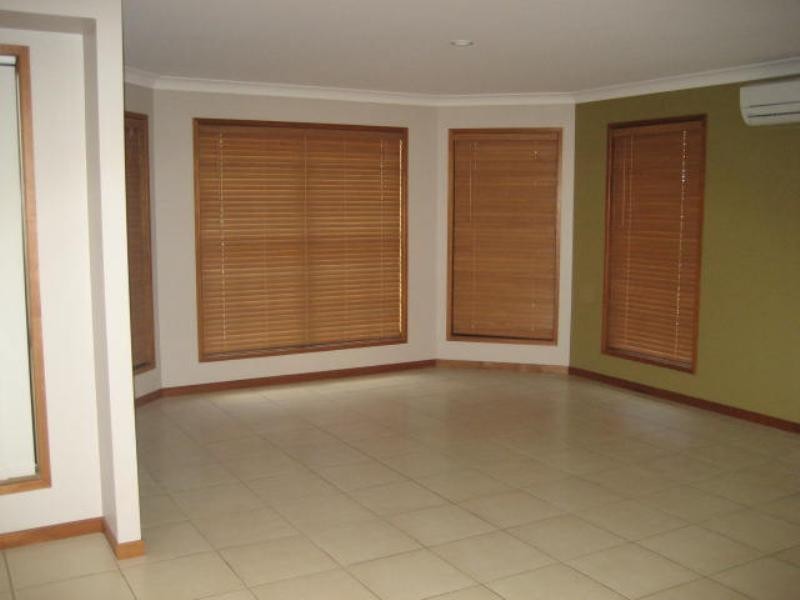 39 McClymont Drive, Rangeville QLD 4350