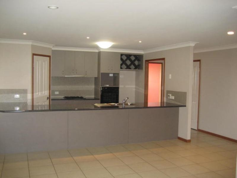 39 McClymont Drive, Rangeville QLD 4350