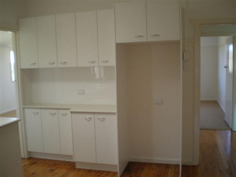 6 Donegal Street, Rockville QLD 4350