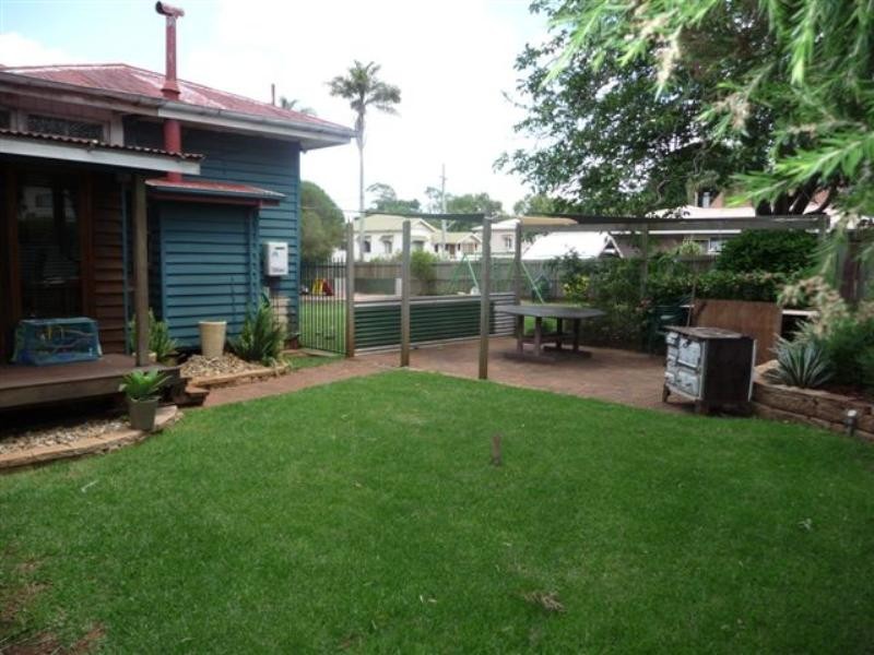 20 Sir Street, East Toowoomba QLD 4350