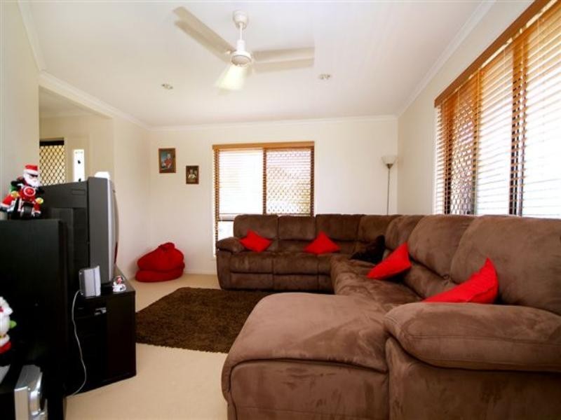 26 Highland Park Road, Meringandan West QLD 4352