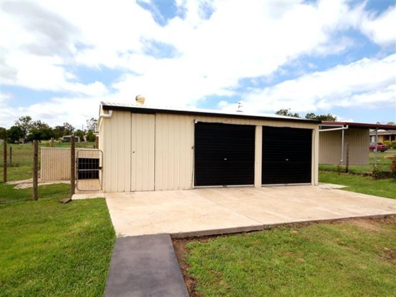 26 Highland Park Road, Meringandan West QLD 4352