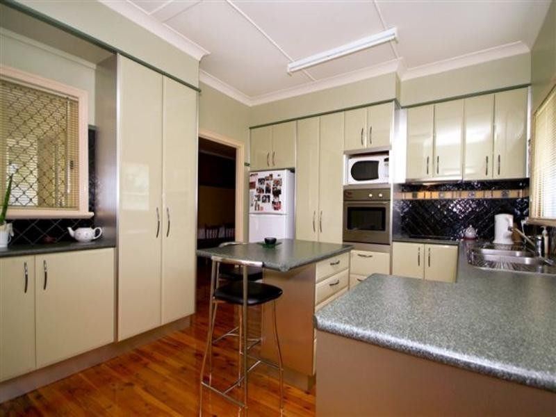 28 Kimmins Street, Rangeville QLD 4350
