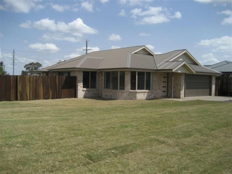 2 BunkersHill Road, Westbrook QLD 4350