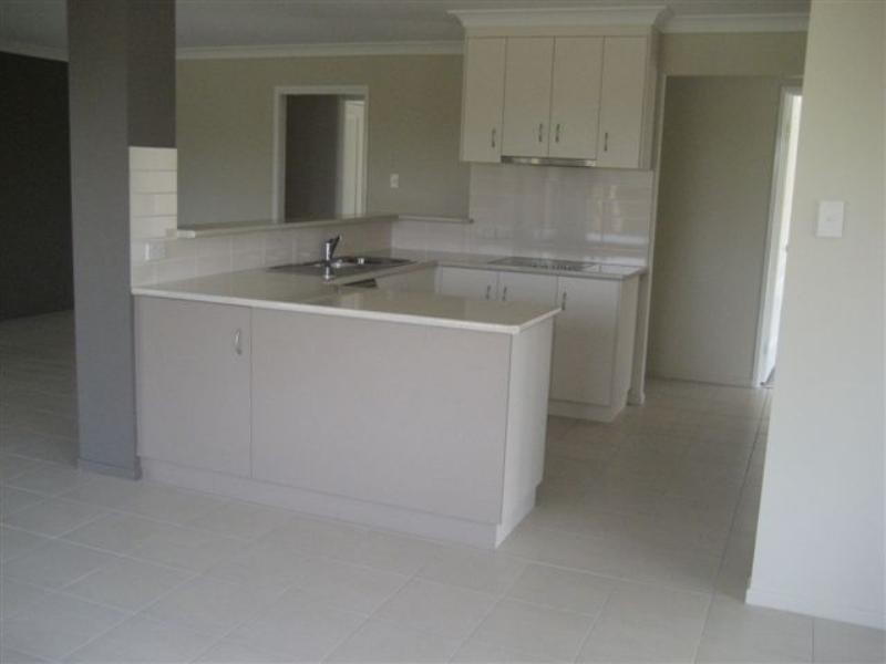 2 BunkersHill Road, Westbrook QLD 4350