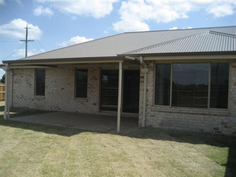 2 BunkersHill Road, Westbrook QLD 4350