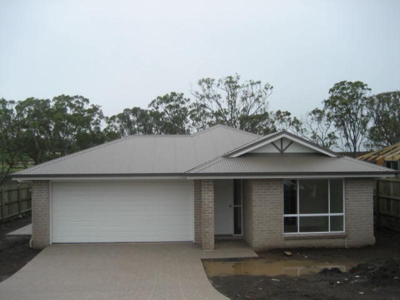 39 Sunset Drive, Glenvale QLD 4350